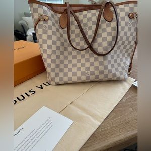 Neverfull MM Louis Vuitton bag